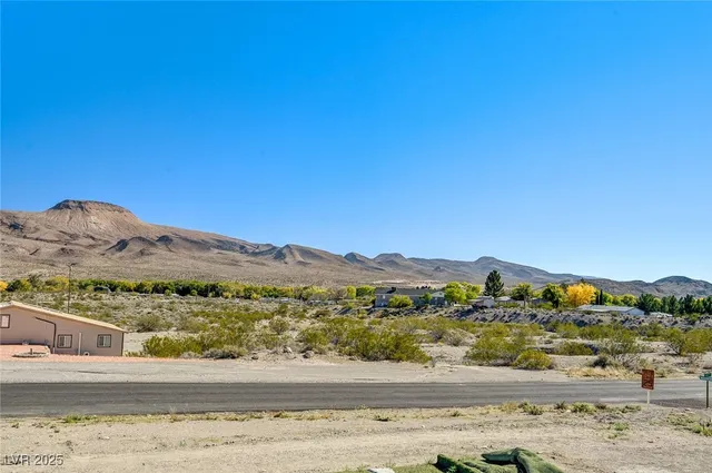 $215,000 | 387 Park Boulevard, Unit 153, Alamo, NV 89001