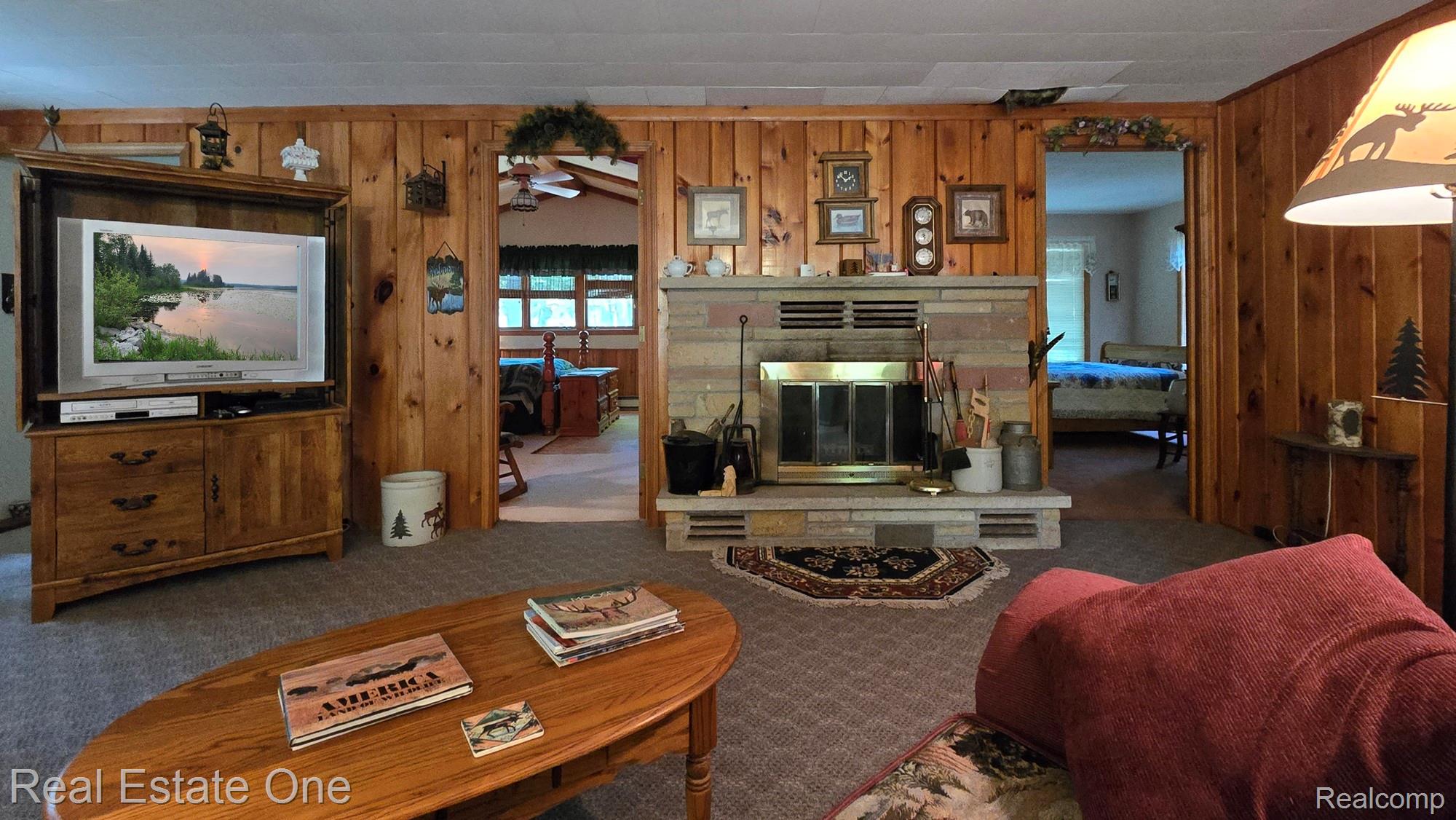 4233 Pheasant Road Lincoln, MI 48742 - Photo 11 of 27 Warm and Cozy
