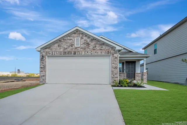 $279,990 | 4229 Carlotta Drive, New Braunfels, TX 78130