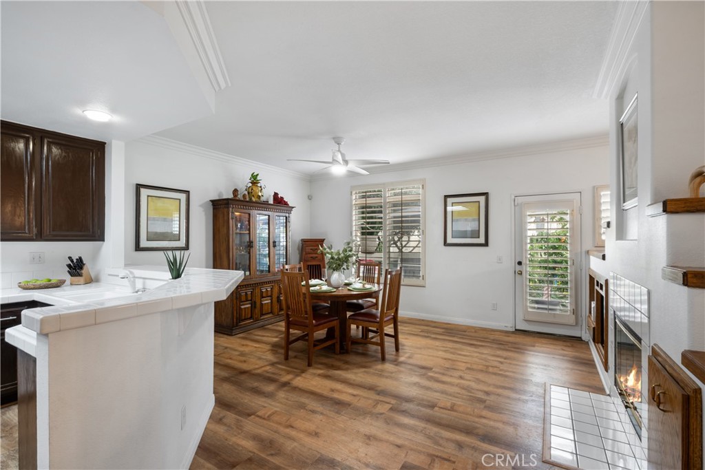 686 Azure Lane, Unit 2 Corona, CA 92879 - Photo 6 of 31