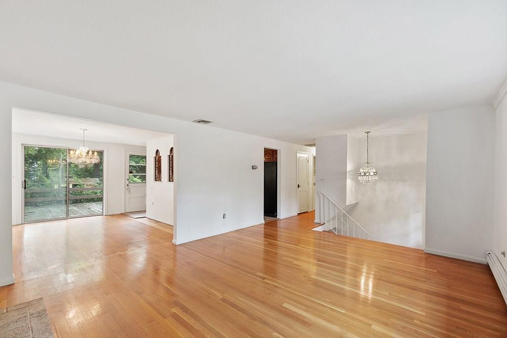 122 Graymore Road Waltham, MA 02451 - Photo 6 of 24