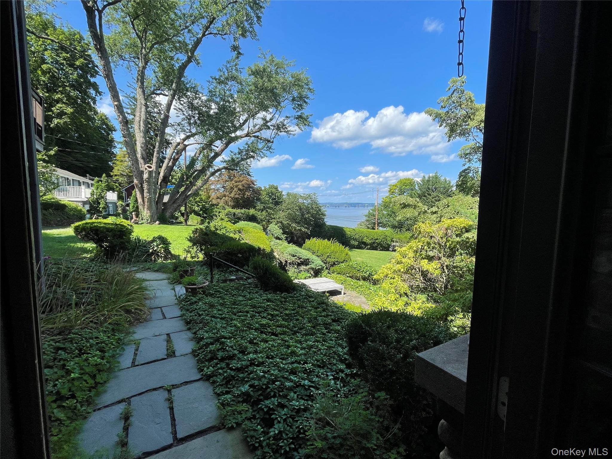 265 River Road, Unit 1 Nyack, NY 10960 - Photo 17 of 19 Gallery Image 17