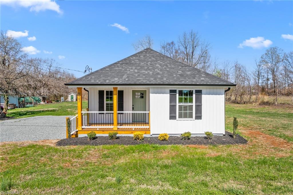 955 West Holt Street Mebane, NC 27302 - Photo 1 of 37