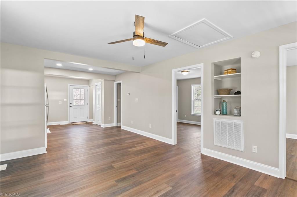 955 West Holt Street Mebane, NC 27302 - Photo 21 of 37