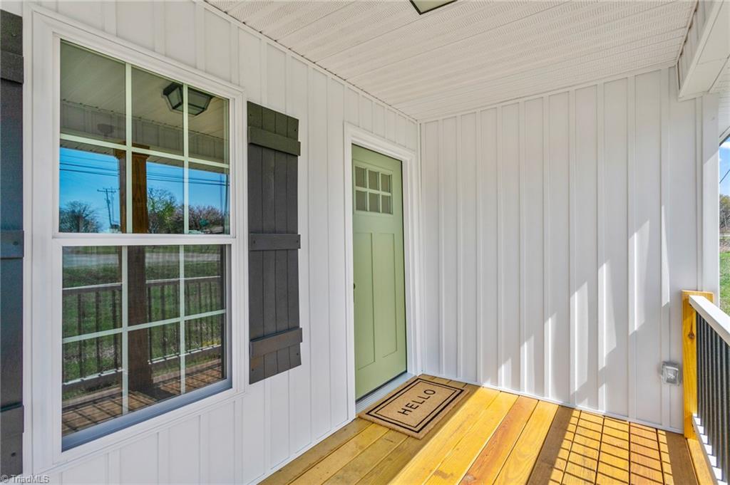 955 West Holt Street Mebane, NC 27302 - Photo 4 of 37