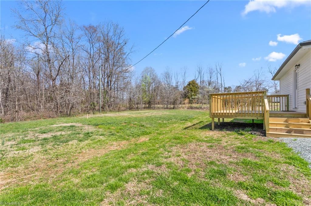 955 West Holt Street Mebane, NC 27302 - Photo 7 of 37