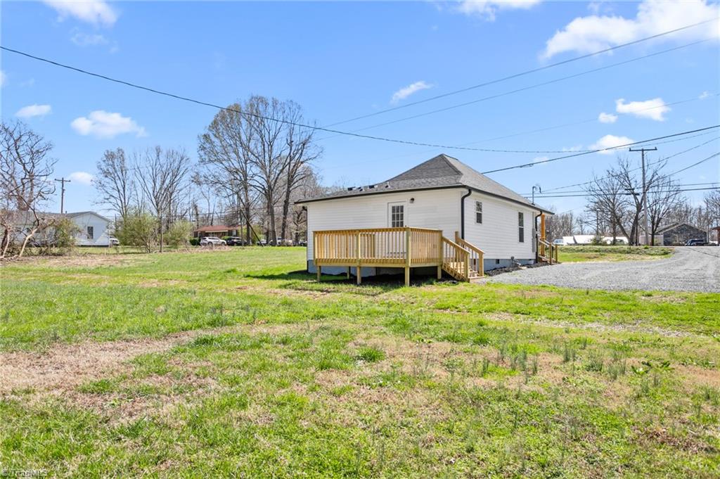 955 West Holt Street Mebane, NC 27302 - Photo 8 of 37