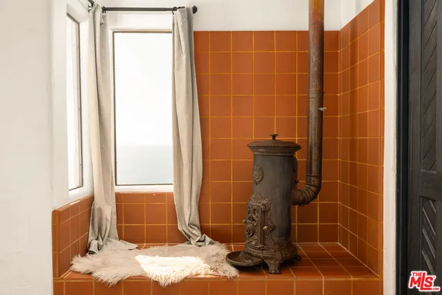 a view of walk in closet