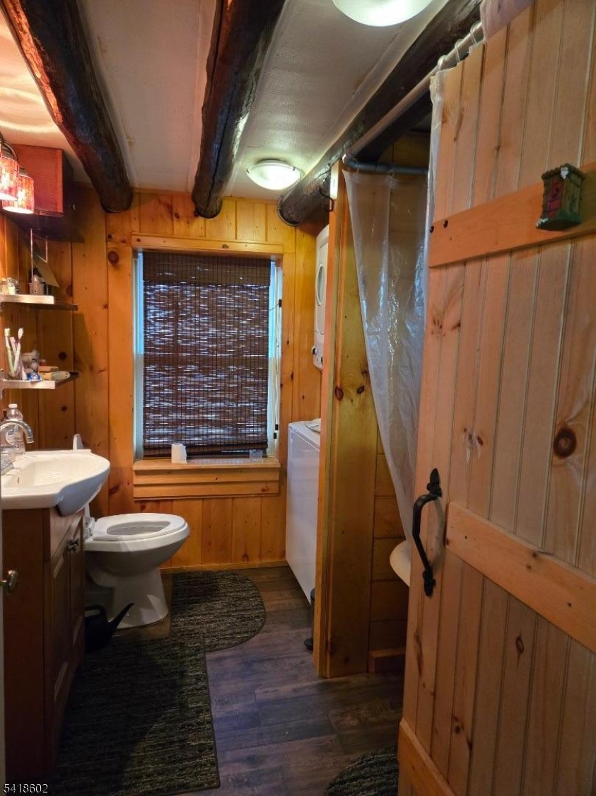 40 Meyer Road Branchville, NJ 07827 - Photo 8 of 11 a bathroom with a toilet and a shower