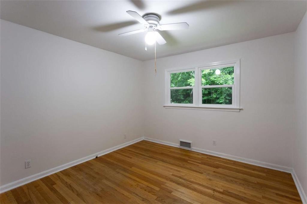 1025 Vistavia Circle Decatur, GA 30033 - Photo 40 of 56