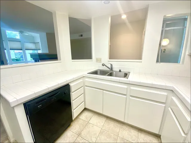 $650,000 | 12 Coco Beach, Unit 201, Laguna Niguel, CA 92677