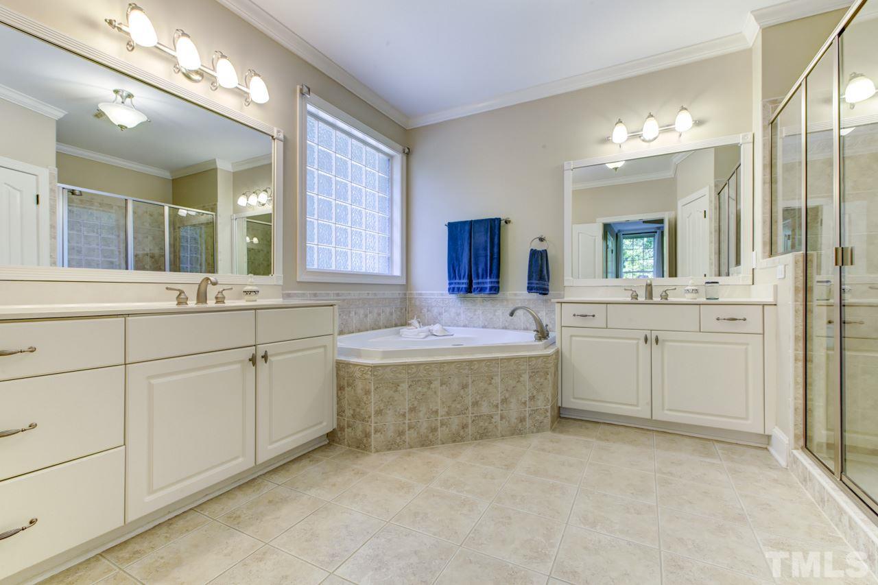 7112 Millstone Ridge Court Raleigh, NC 27614 - Photo 14 of 25