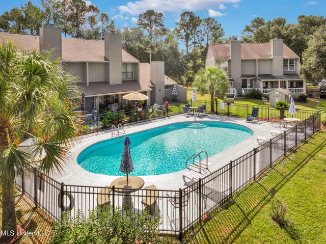 $223,711 | 236 Highpoint Drive, Diamondhead, MS 39525