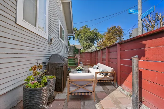 $699,000 | 4037 East 7th Street, Long Beach, CA 90804