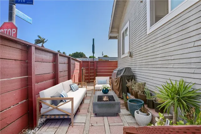 $699,000 | 4037 East 7th Street, Long Beach, CA 90804