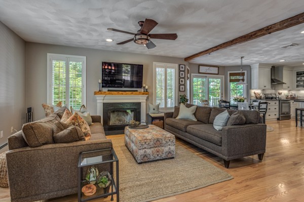 9 Holly Lane Beverly, MA 01915 - Photo 15 of 30