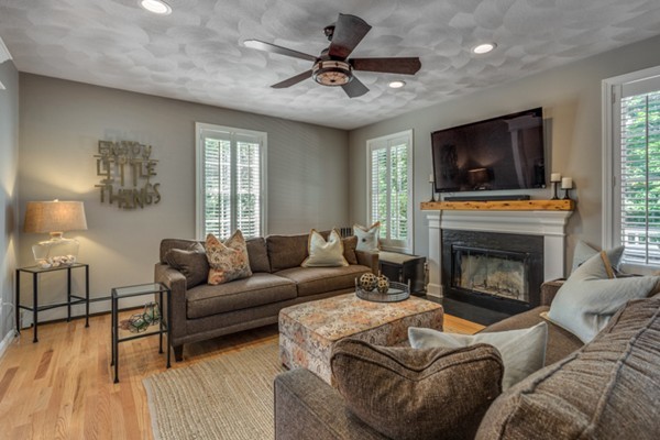 9 Holly Lane Beverly, MA 01915 - Photo 16 of 30