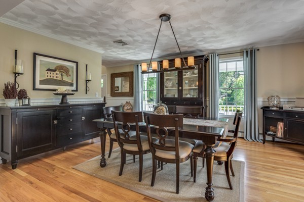 9 Holly Lane Beverly, MA 01915 - Photo 18 of 30