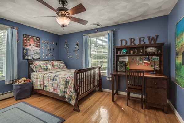 9 Holly Lane Beverly, MA 01915 - Photo 25 of 30