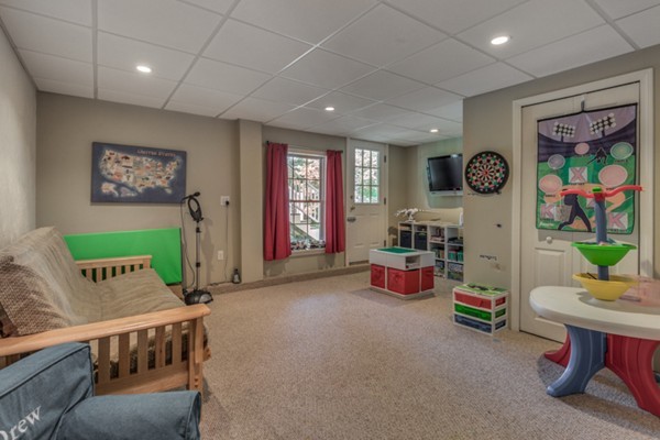 9 Holly Lane Beverly, MA 01915 - Photo 28 of 30