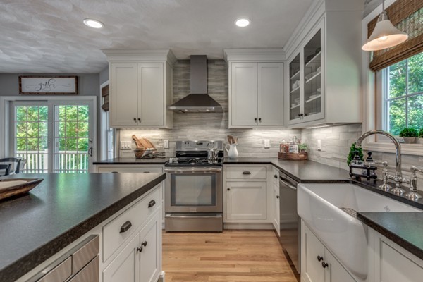 9 Holly Lane Beverly, MA 01915 - Photo 9 of 30