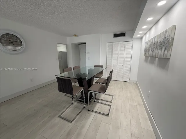 $2,500 | 3731 North Country Club Drive, Unit 222, Aventura, FL 33180