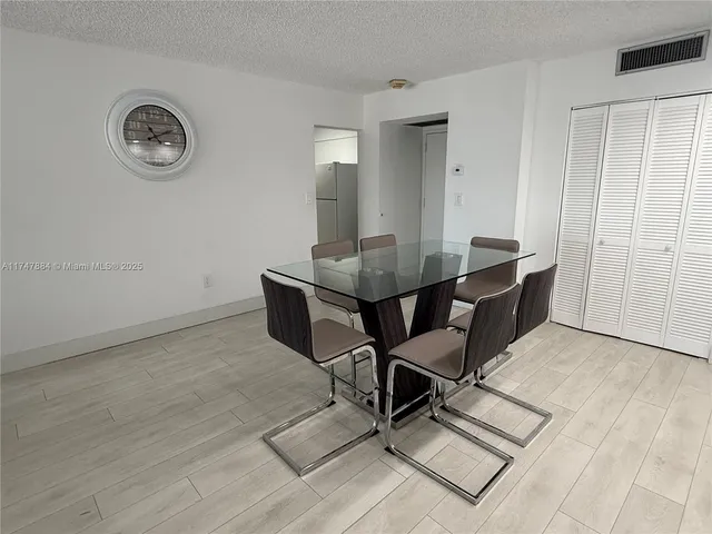 $2,500 | 3731 North Country Club Drive, Unit 222, Aventura, FL 33180