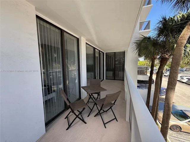 $2,500 | 3731 North Country Club Drive, Unit 222, Aventura, FL 33180