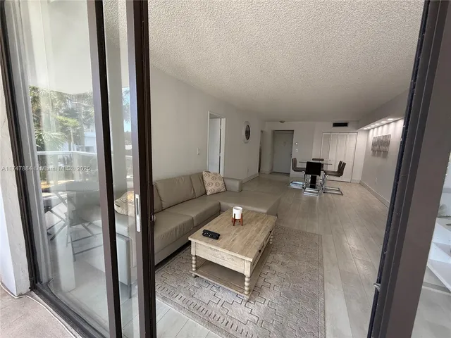 $2,500 | 3731 North Country Club Drive, Unit 222, Aventura, FL 33180