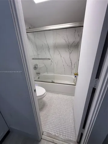 $2,500 | 3731 North Country Club Drive, Unit 222, Aventura, FL 33180