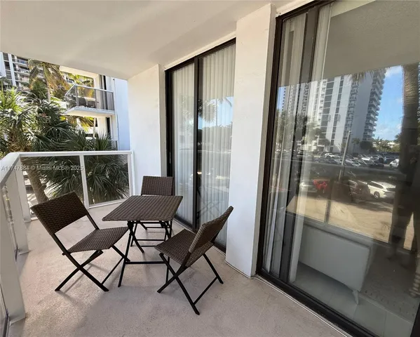 $2,500 | 3731 North Country Club Drive, Unit 222, Aventura, FL 33180