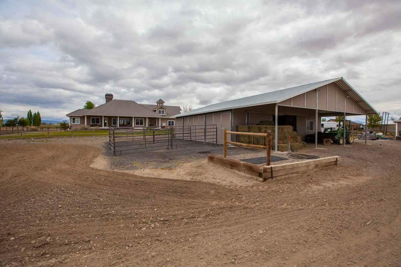 1355 Saddle Ridge Road Loma, CO 81524 - Photo 32 of 36 a view of a house with pool yard