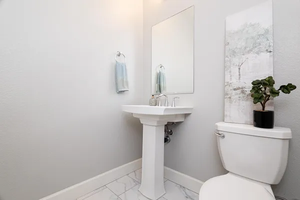 $575,000 | 3596 Birdland Avenue, Sacramento, CA 95835