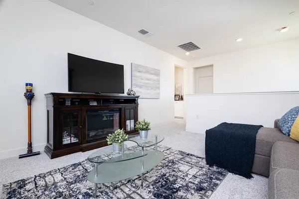 $575,000 | 3596 Birdland Avenue, Sacramento, CA 95835