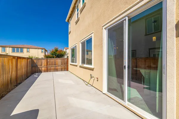 $575,000 | 3596 Birdland Avenue, Sacramento, CA 95835