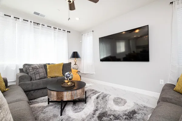 $575,000 | 3596 Birdland Avenue, Sacramento, CA 95835