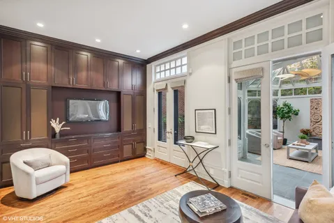 $5,495,000 | 1540 North Dearborn Parkway, Chicago, IL 60610