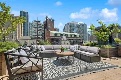 $5,495,000 | 1540 North Dearborn Parkway, Chicago, IL 60610