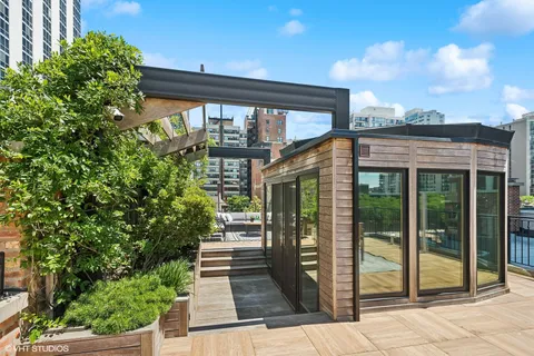 $5,495,000 | 1540 North Dearborn Parkway, Chicago, IL 60610