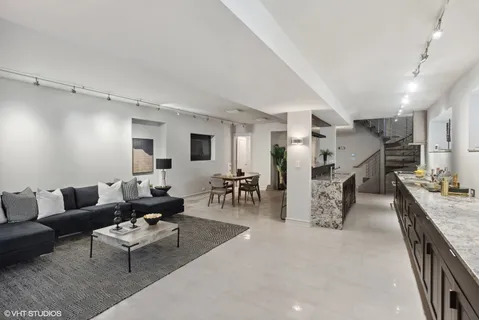 $5,495,000 | 1540 North Dearborn Parkway, Chicago, IL 60610