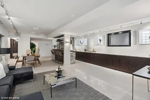 $5,495,000 | 1540 North Dearborn Parkway, Chicago, IL 60610