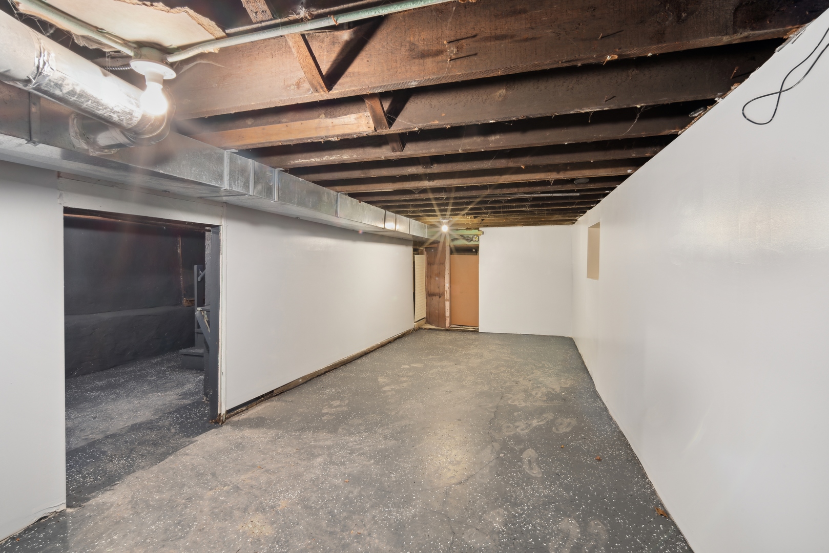 5918 South Carpenter Street Chicago, IL 60621 - Photo 13 of 15 a view of empty room