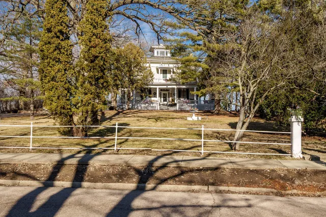 $595,000 | 2200 West Memorial Drive, Janesville, WI 53548