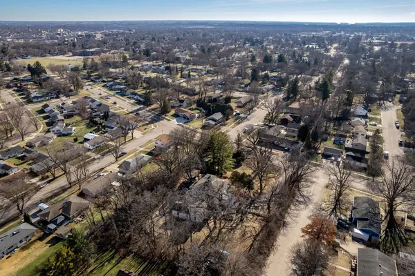 $549,900 | 2200 West Memorial Drive, Janesville, WI 53548