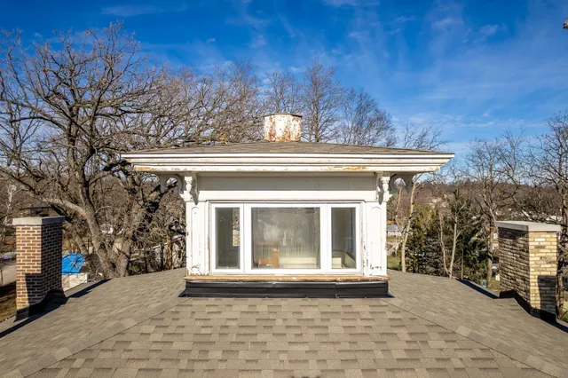 $595,000 | 2200 West Memorial Drive, Janesville, WI 53548