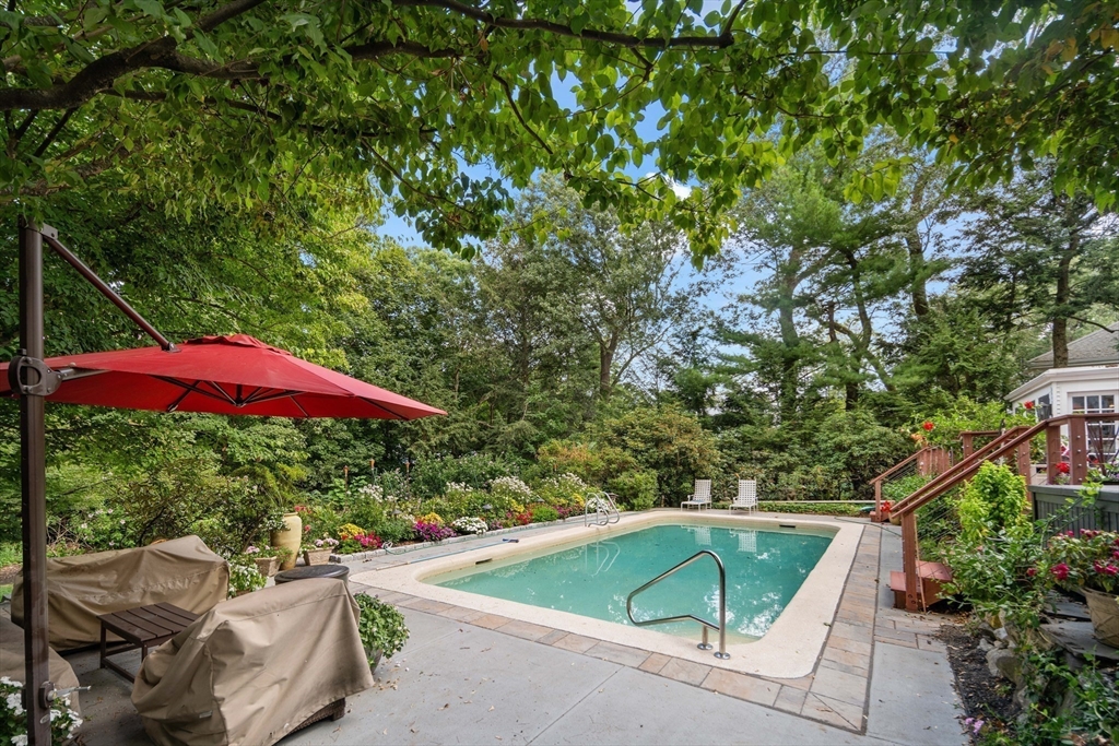 64 Varick Road Newton, MA 02468 - Photo 21 of 25