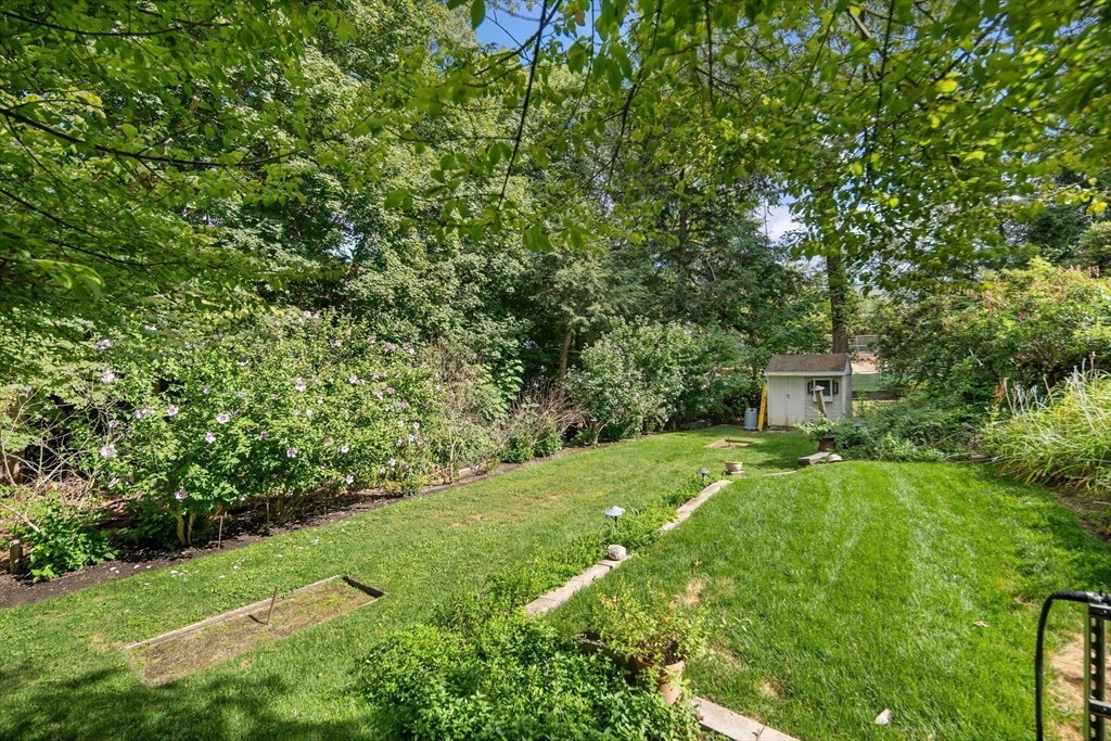 64 Varick Road Newton, MA 02468 - Photo 22 of 25