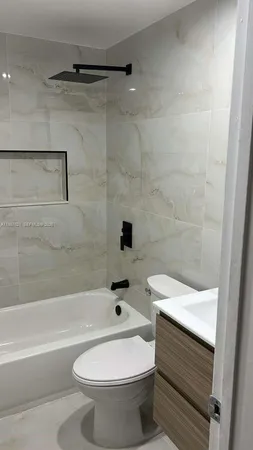 $3,000 | 630 Southeast 3rd Place, Hialeah, FL 33010