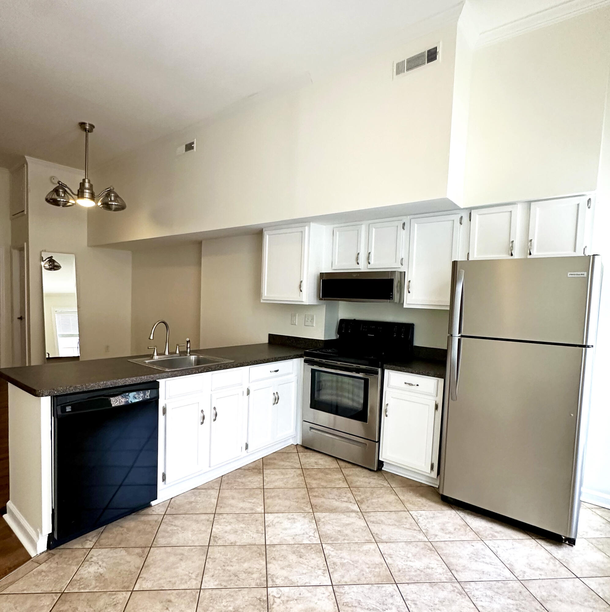 235 King Street, Unit 1 Charleston, SC 29401 - Photo 12 of 22 Apt. 1 Kitchen