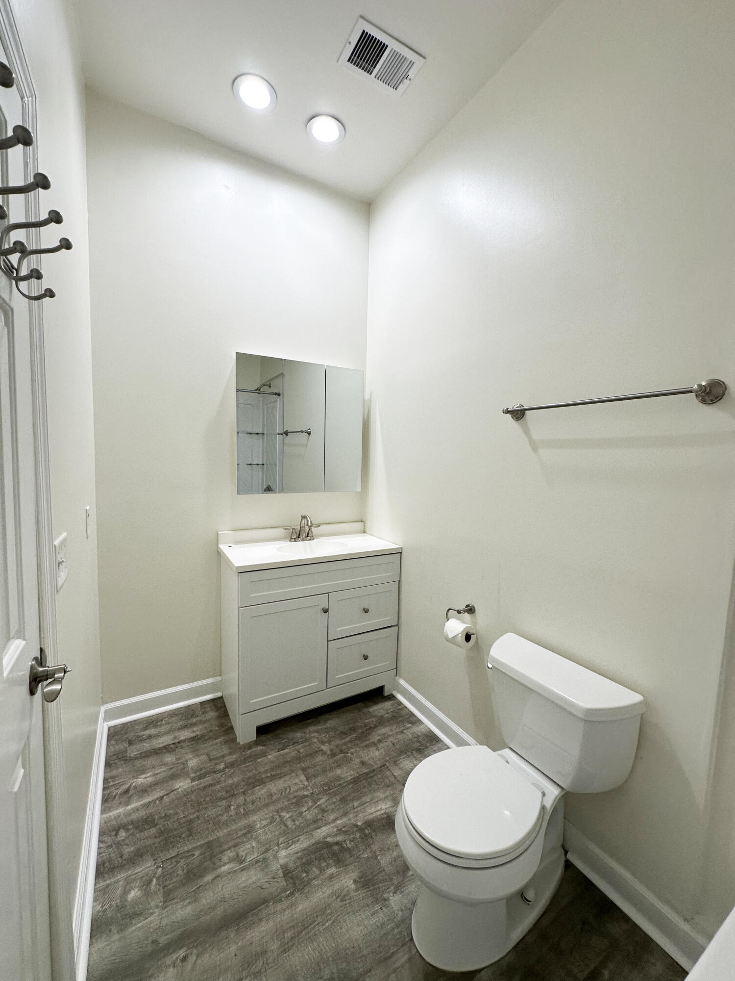 235 King Street, Unit 1 Charleston, SC 29401 - Photo 20 of 22 Apt. 1 Full Bath